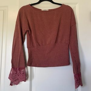 Buckle gimmicks lace long sleeve top